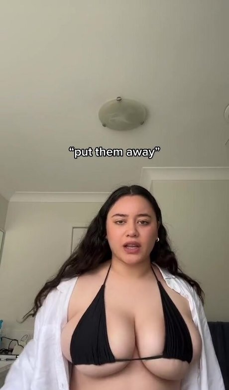 Carragh Mahuika nice model img