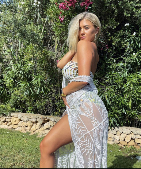 Claudia Valler nice star images