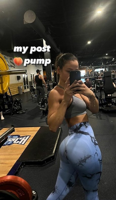 Jada Bair model sexy picture