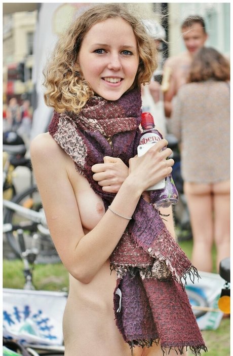 Alice Lushington naked star galleries