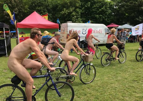 Alice Lushington pretty star photos