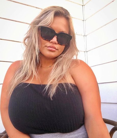 amateur wife onlyfans adult archive