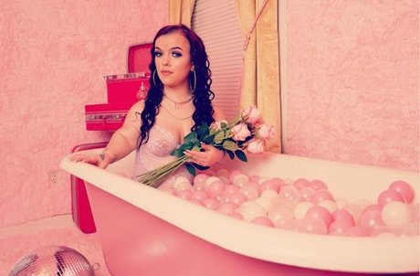 Leftcheek pornstar exclusive images