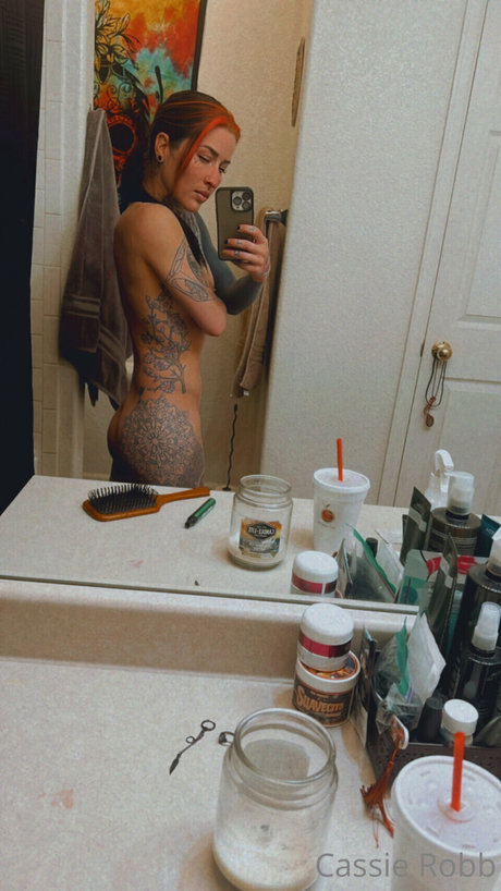 Cassie Robb BKFC star pornographic pictures