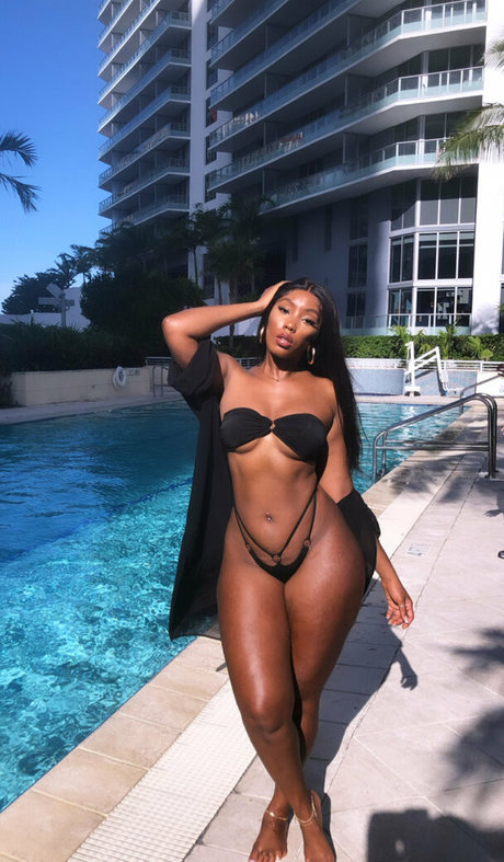 sobomb exclusive pornstar pictures