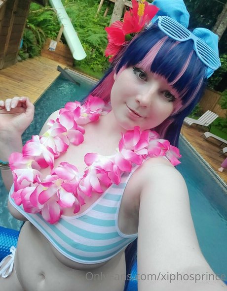 Xiphos naked actress images