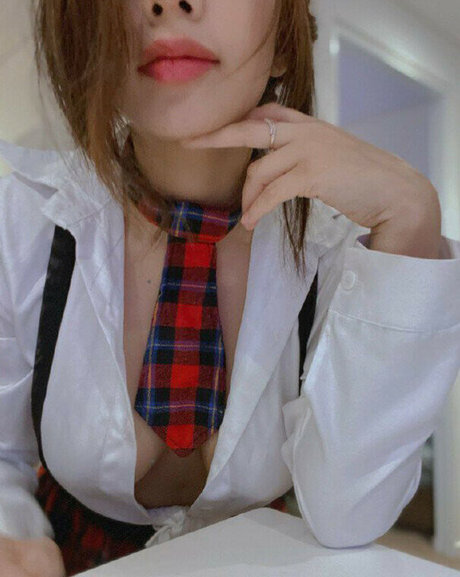 MonyWTFLive nudes actress picture