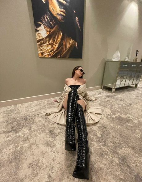 Carla Daiana erotic model picture