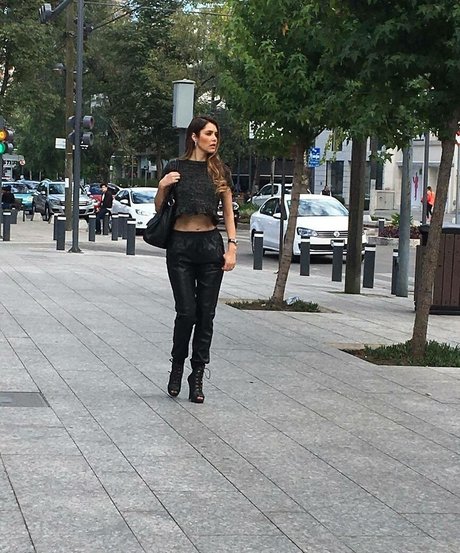 arab milf onlyfans free xxx photos