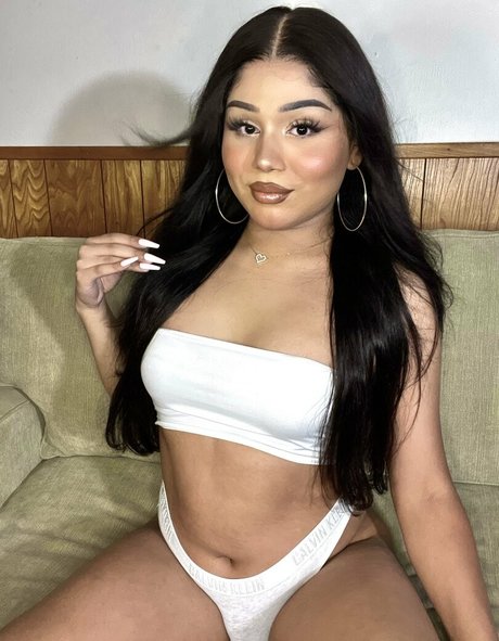 petite free onlyfans free xxx pic