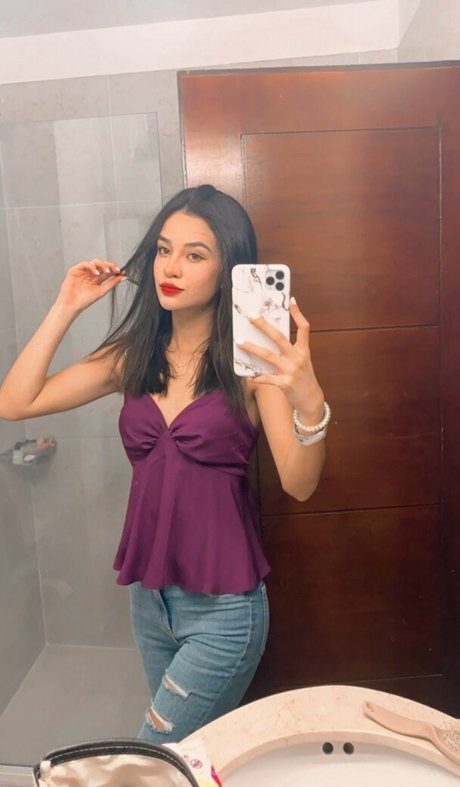 carolcor21 naked star picture