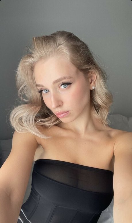 Marta Istomina model pretty photo