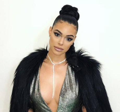 Anabelle Acosta pornstar adult galleries