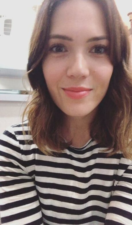 Amanda Leigh Moore exclusive model pics