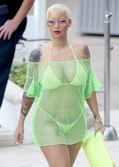 Amber Levonchuck model porn archive