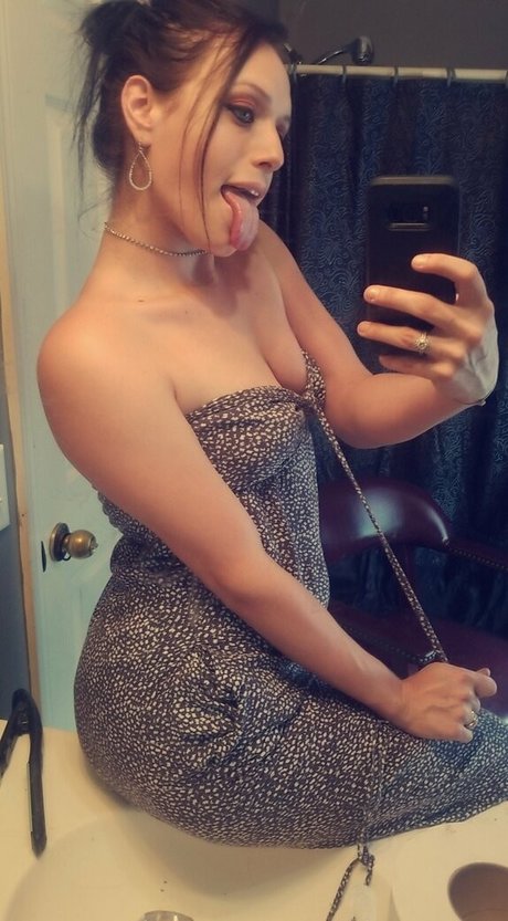 Valerie Rosee pornstar sex image