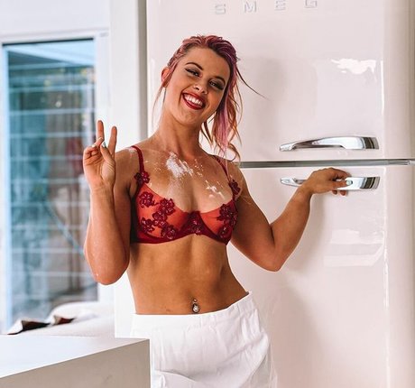 cassamber sexy pornstar pic