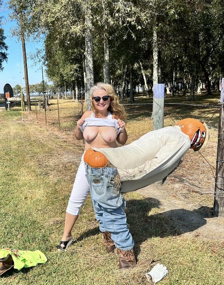 Ginger Hughes69 pornstar nice gallery