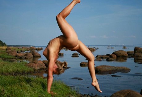 Anastasia Zavistovskaya model free image