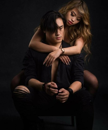 Hmong Julie Vue Profile