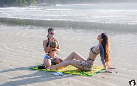 skinny brunette onlyfans free image