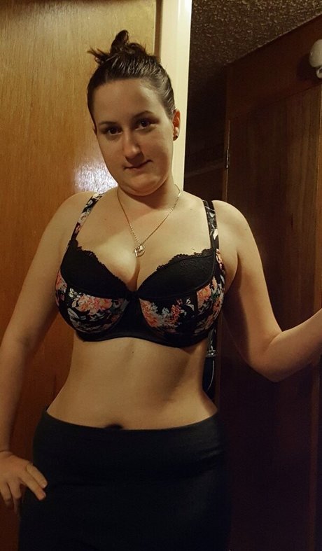 Princess Jazz Cosplay porn model img