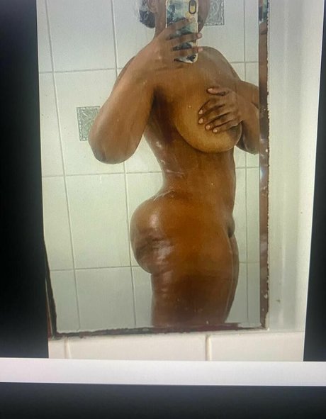 Rachel Storms star exclusive pic