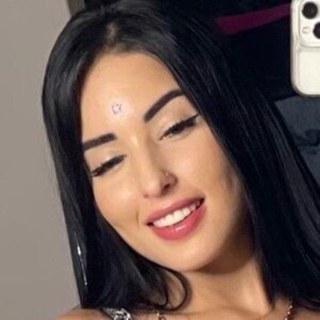 famous midget onlyfans perfect pics