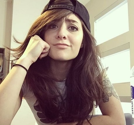 twomgovercsquared xxx actress pics