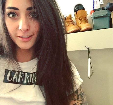 twomgovercsquared pornstar naked photo