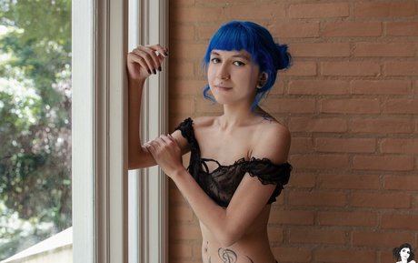 Wingsweak model adult pics