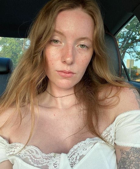 sinfulbiscuit erotic pornstar photo