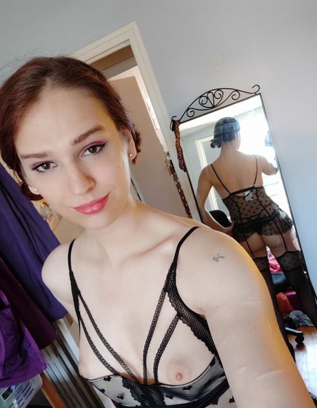 MelodyFluffing star sexy gallery