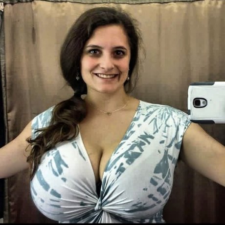 Avery Millah model perfect archive