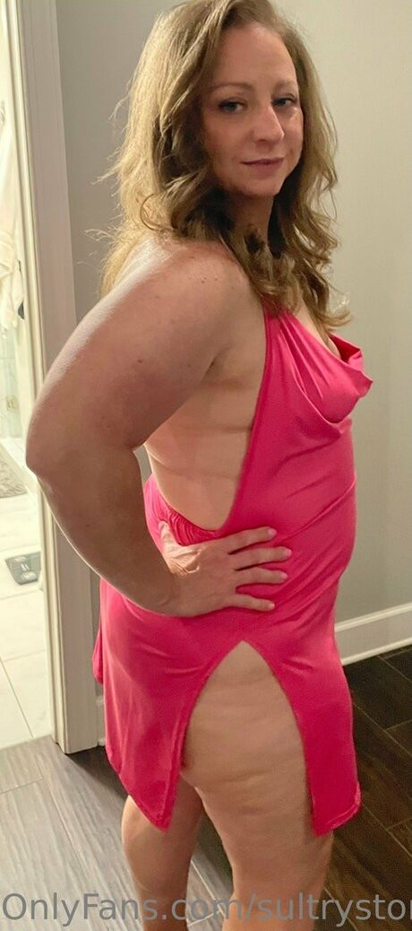 sultrystoner77 pornstar nude pic