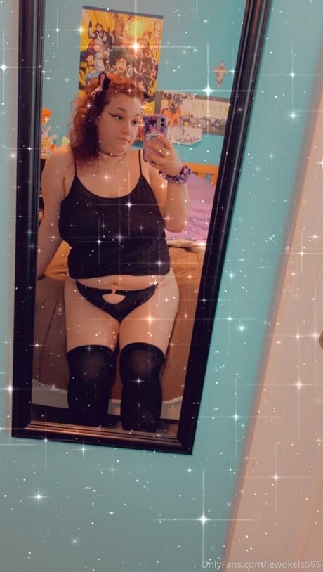 lewdkels596 top star pictures