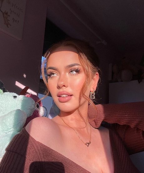 blonde milf big tits onlyfans sexy nude picture