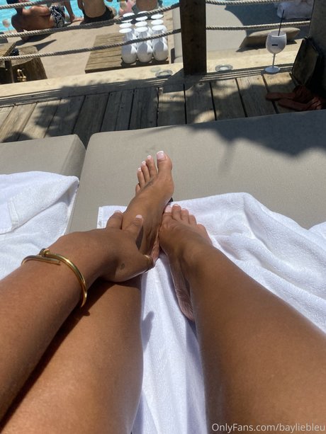 feet fetish onlyfans beautiful naked photos