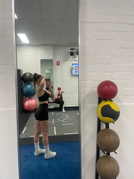 Alliyah perfect pornstar picture