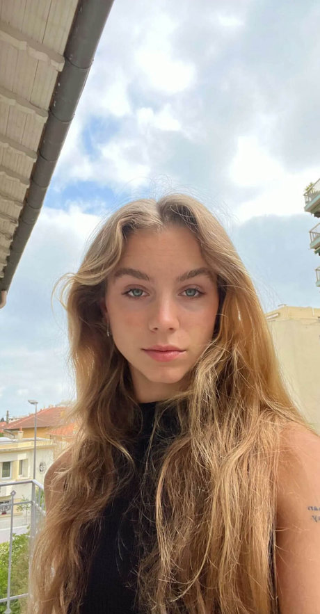 Anna Shumate model img