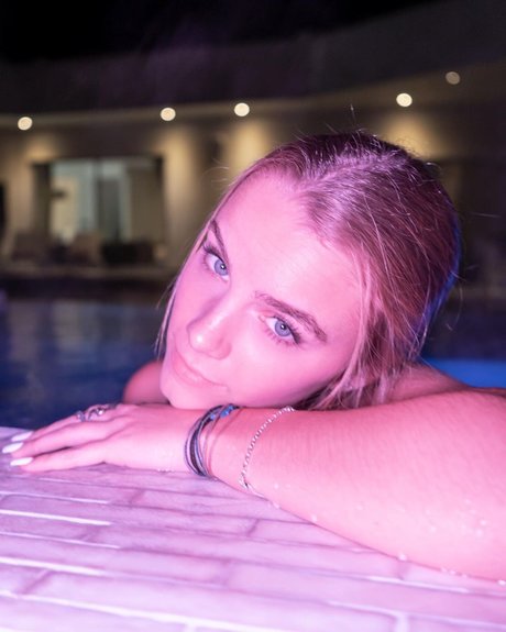 Anna Shumate pornographic star galleries