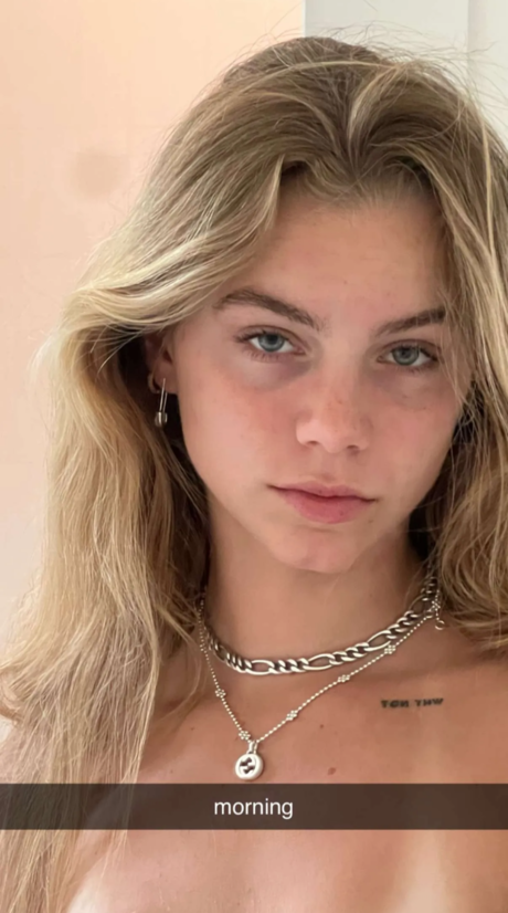 Anna Shumate model erotic picture