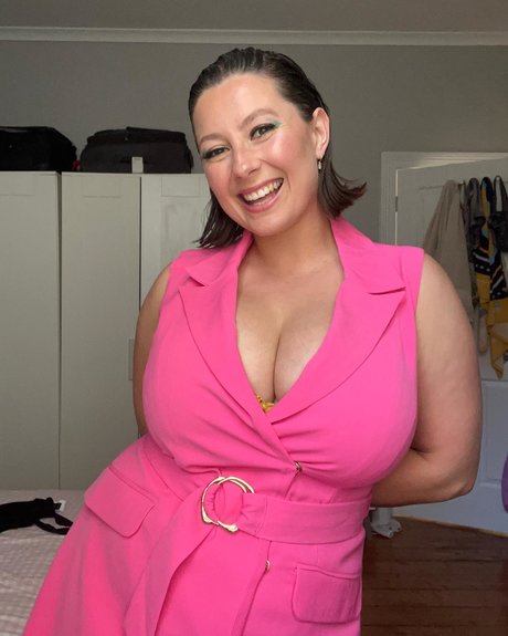 Bel Larcombe erotic pornstar photo