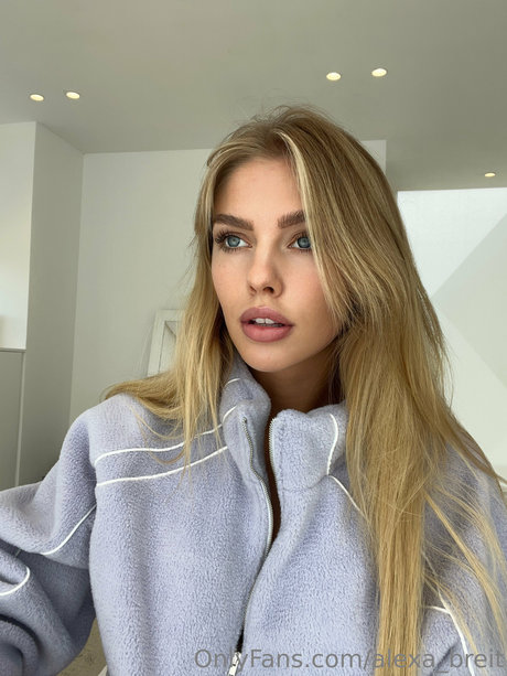 Alexa Breit high quality pornstar pictures