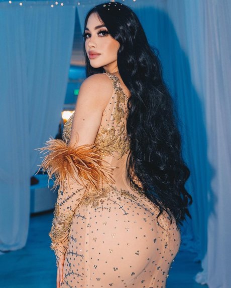 latina shemale onlyfans perfect photo