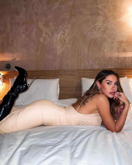 Lacey Montgomery pornstar xxx galleries