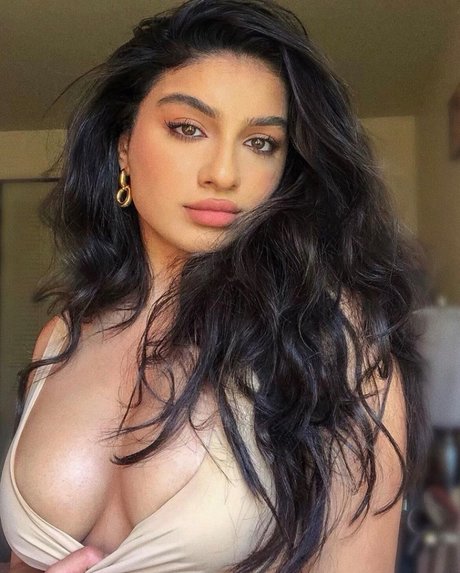 Alishba pornstar img