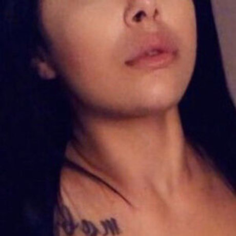 Ratchetshawtygoddess erotic model pictures