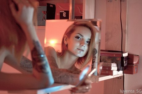 tiny onlyfans naked image