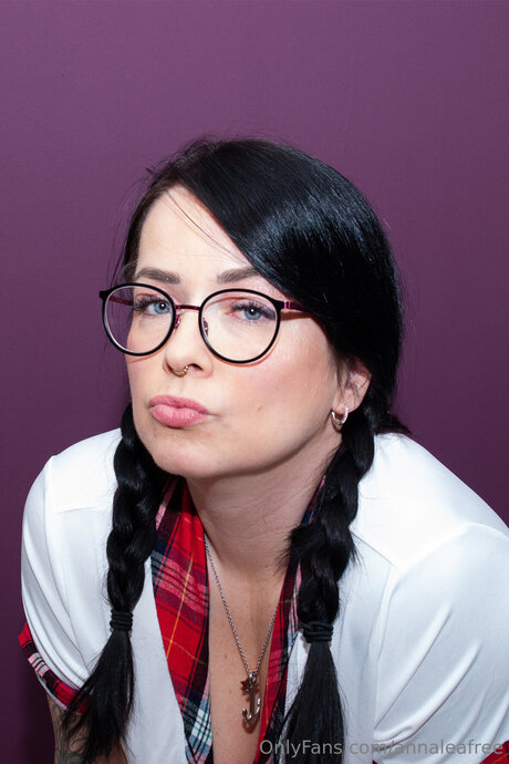 Annaleafree star best photos